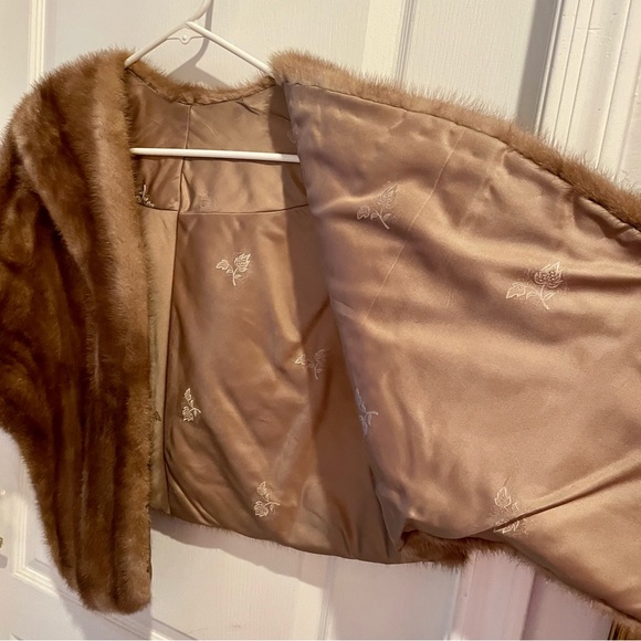 Mink fur wrap, stole, cape-let - EUC vintage - Picture 11 of 15
